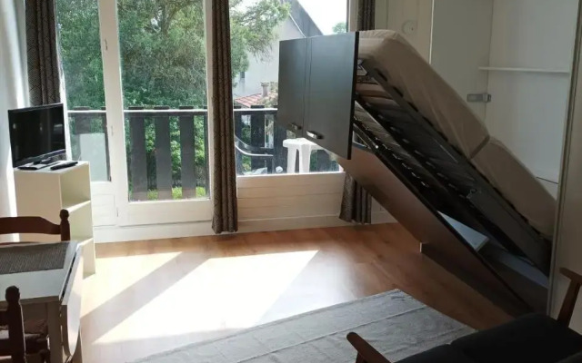 Studio tout confort au bord du lac d'Estey