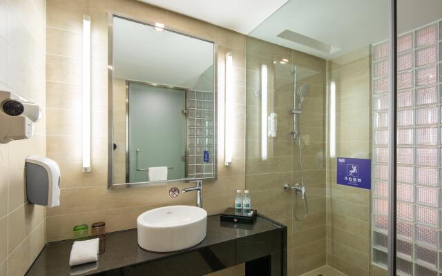 Holiday Inn Express Chengdu West Gate by IHG