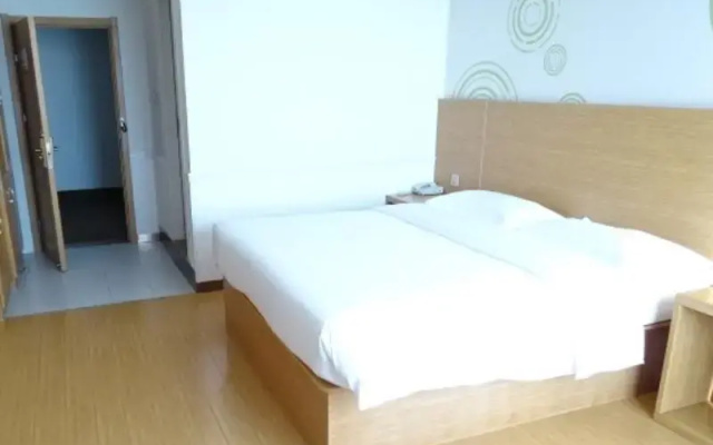 GreenTree Inn Liaocheng Economic Development Zone Huitong Logistics Park