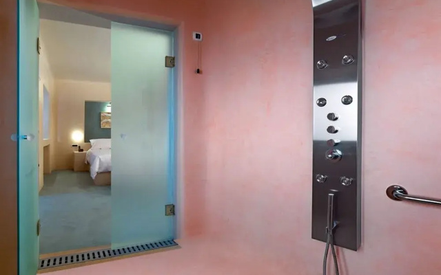 Voreina Gallery Suites
