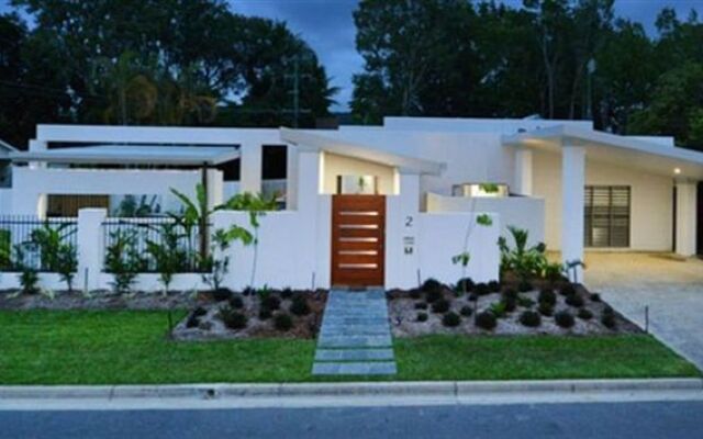 Andrews Port Douglas Holiday Home