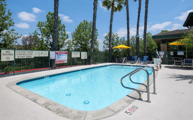 Hampton Inn & Suites Agoura Hills