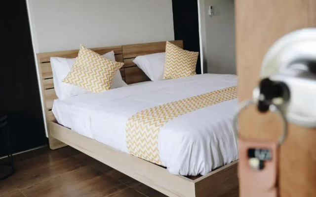 บ้านเพลิน