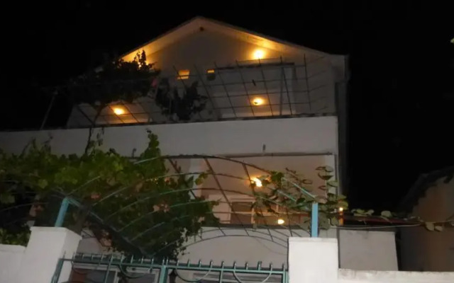 Guest House Karabelev