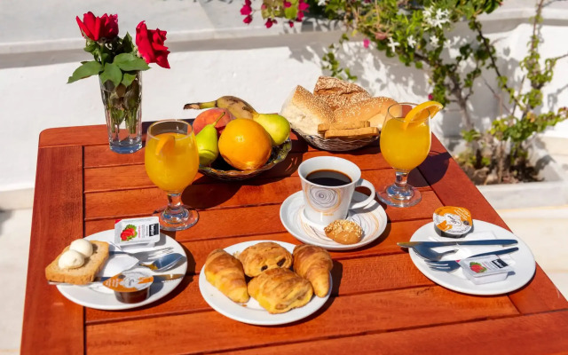 Irene Hotel & Studios | Beachfront