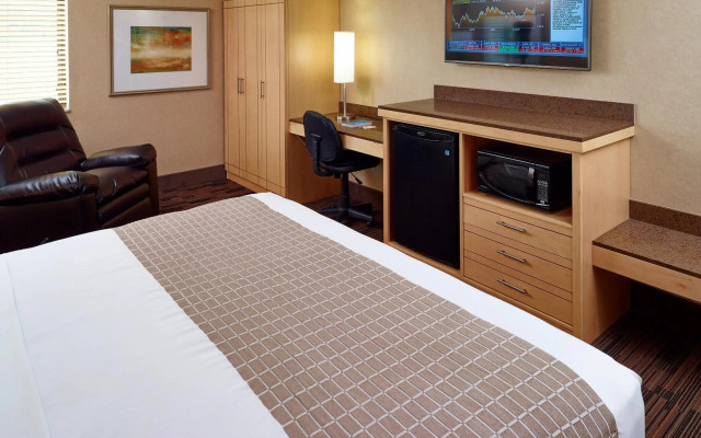 LivINN Hotel Cincinnati / Sharonville Convention Center