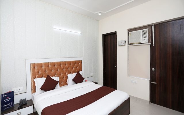 OYO 13555 Corporate serviced apartments Hotel