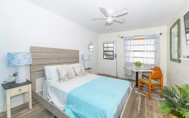 Tropic Isle Hotel and Apartment