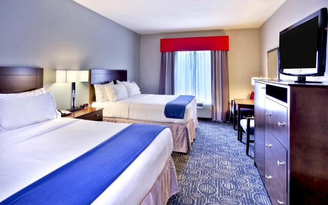 Holiday Inn Express & Suites Oak Ridge by IHG