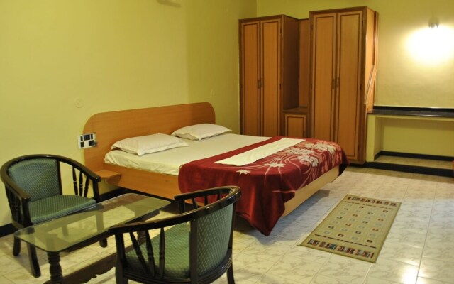 Hotel B M Shree Residency