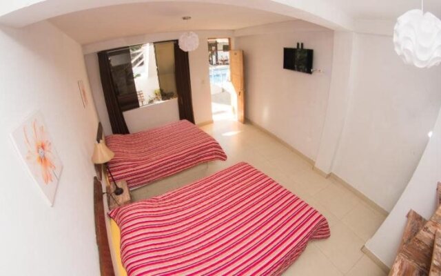 Carola Lodge