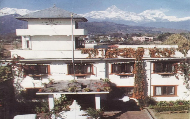 Dragon Hotel