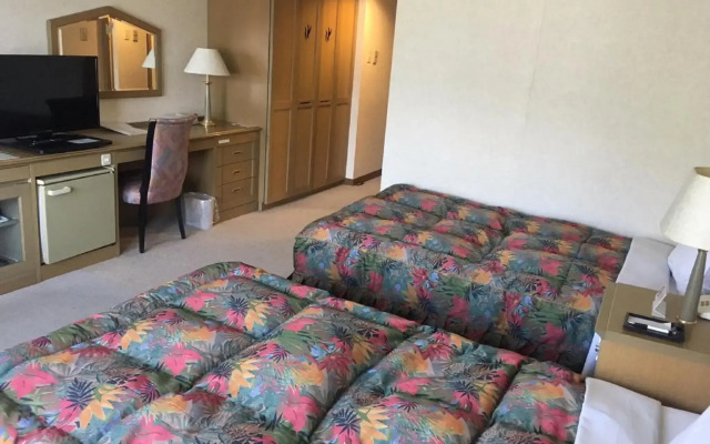 Breezbay Hotel & Resort Gero