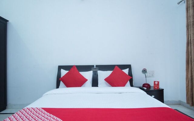 OYO 11064 Home Elegant 3BHK Villa Near Hiran Magri