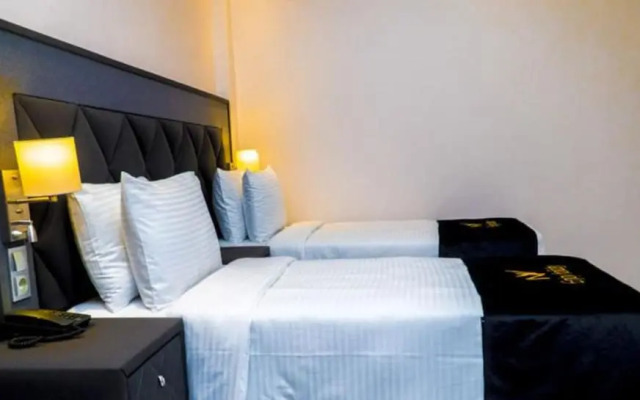 Home Free Hotel
