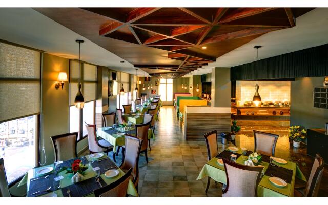 Udaan Clover Hotel Banquet & Spa