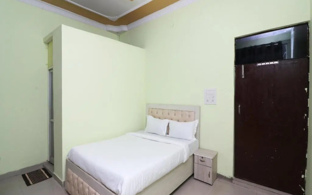 Hotel Mulaqat by OYO Rooms