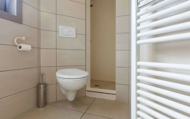 Farmhouse in Vleteren for Eight Person
