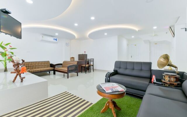 OYO 14865 Home Modern 2BHK Kochi Airport