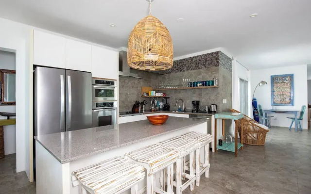 Secluded Luxury: New Beachfront Home With Pool