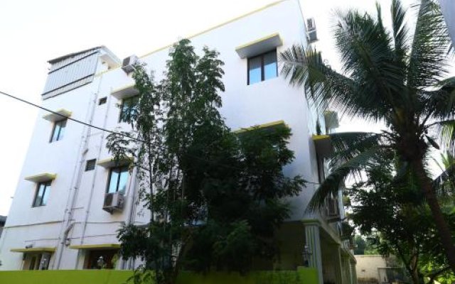 OYO 2140 Apartment Perungudi