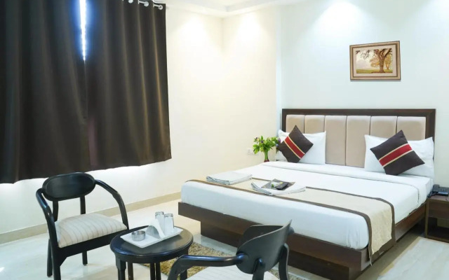 Roomshala 024 Luxury Stays Sector 12