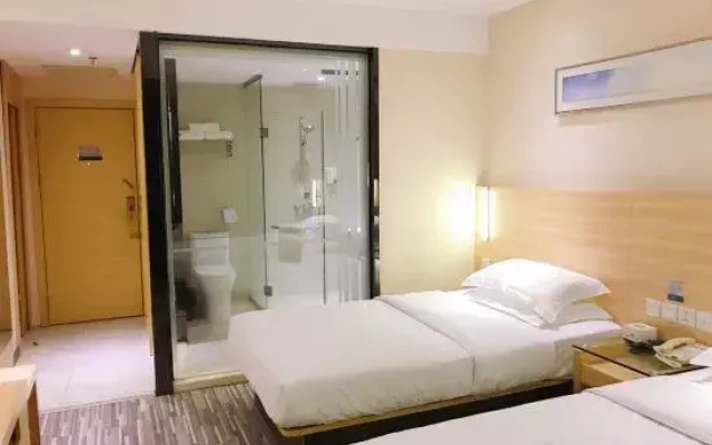 City Comfort Inn (Shaoguan East Railway Station Yuetong Building)