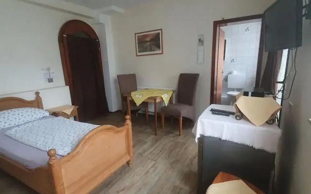Schone Ferienwohnung mit Terrasse in Homberg