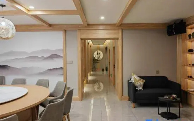 Tonghe Jian'ai Light Luxury Hotel