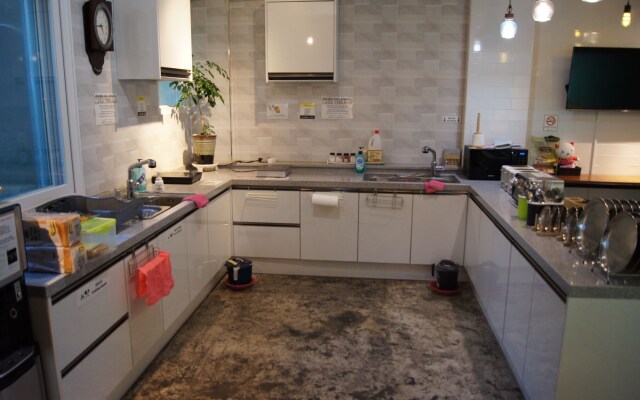 Backpackers in Yeosu - Hostel