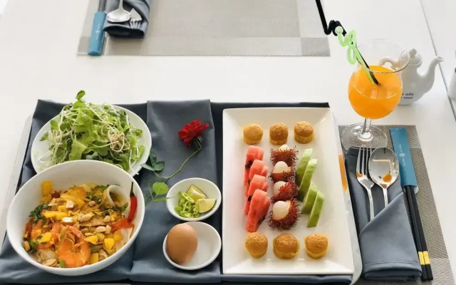 Calix Hotel Da Nang Beach