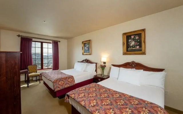 Silverland Inn and Suites