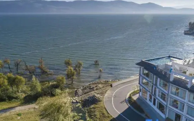 YZL Seaview Garden Vacation Hotel