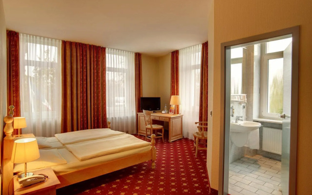 Winter Garden Hotel - Bergamo Airport