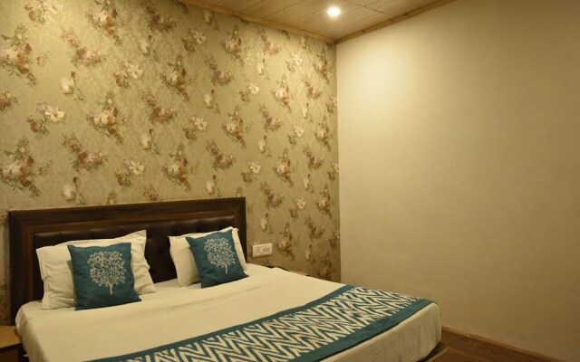 Itsy Hotels Crystal Palace Shimla With Valley View