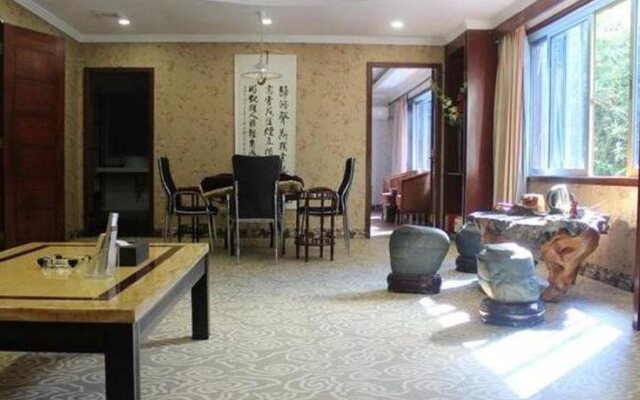 Wanfeng Hotspring Hotel