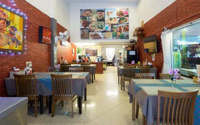 Cozy at Ten Hotel Bangkok