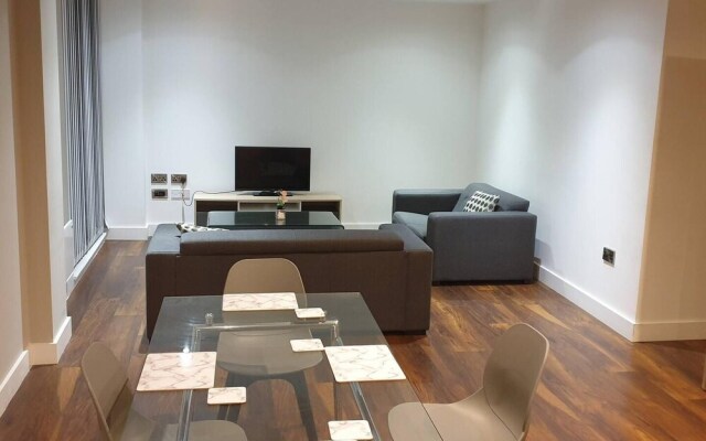 Stunning 2-bed Apartment in Manchester City Centre