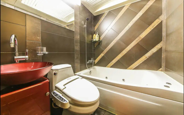 Nabi Hotel