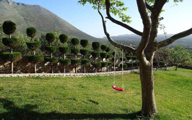 Sofia Mina Green Villa