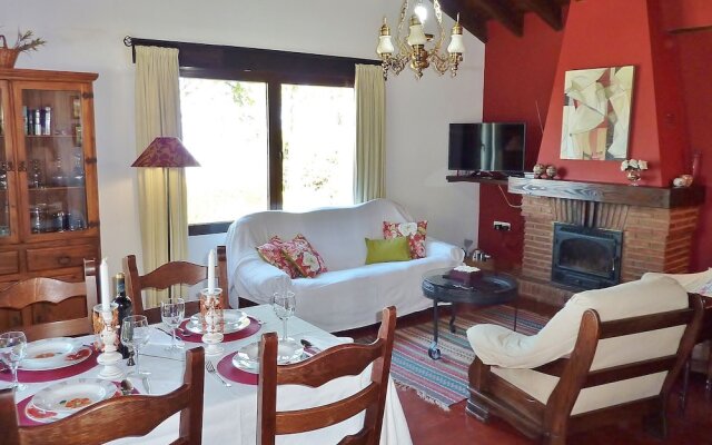 Leisure Meets Tranquility in Beautiful Villa Near Forest