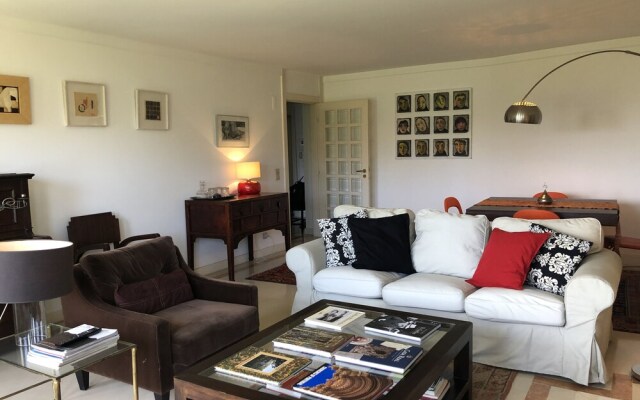 Lisbon Luxe Spacious Flat