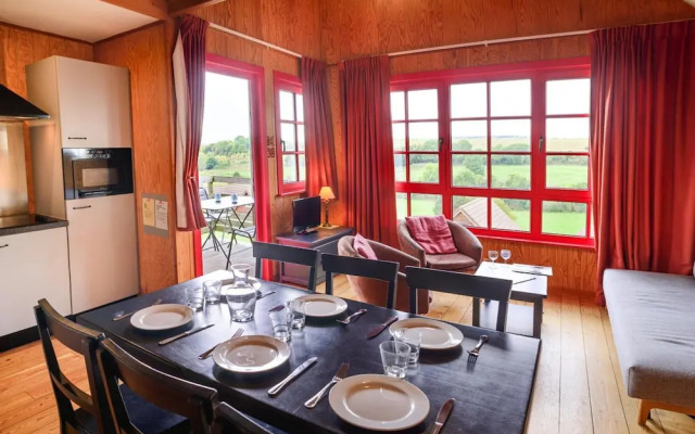 Wooden Chalet in Abbeville Near Somme Bay