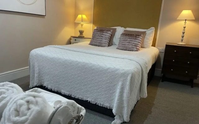 Oyo The Chatwal Boutique Hotel