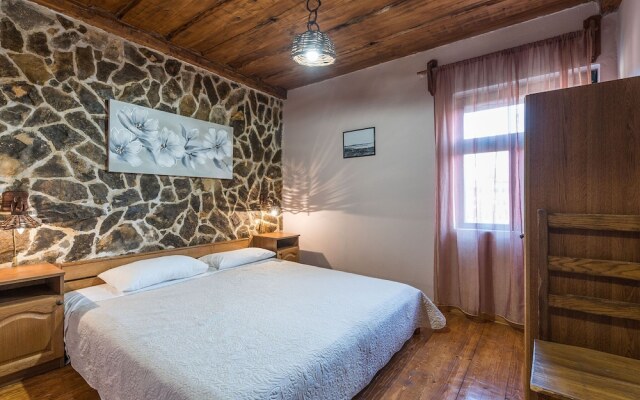 Pet-friendly Holiday Home in Sukošan with Hot Tub