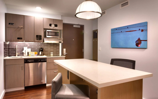 Hyatt House Portland/Downtown