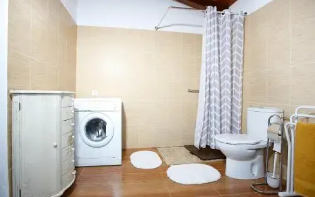 Candelaria's Mountain House (Pool & Sea Views)