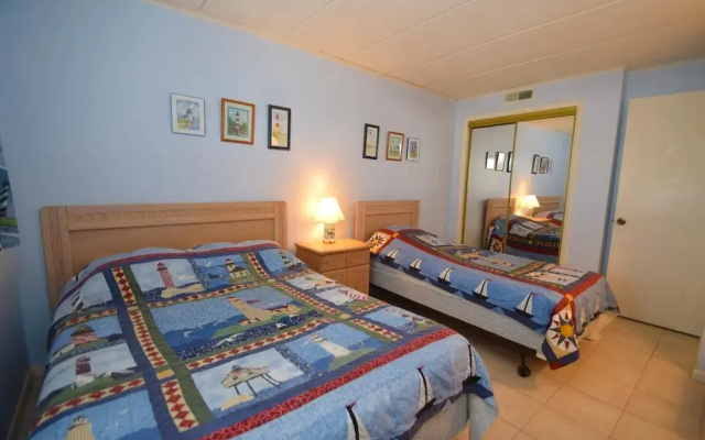 Thunder Island 80b 2 Bedroom Condo by RedAwning