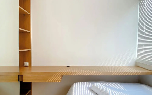 Spacious And Homey 2Br With Work Space At Meikarta Apartment – Guest Rooms – Cibatu