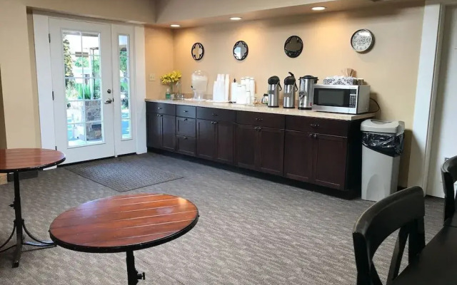 Golden Haven Hot Springs